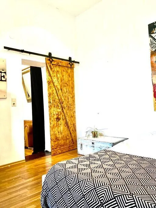 Artistic Altbau Apartment 베를린